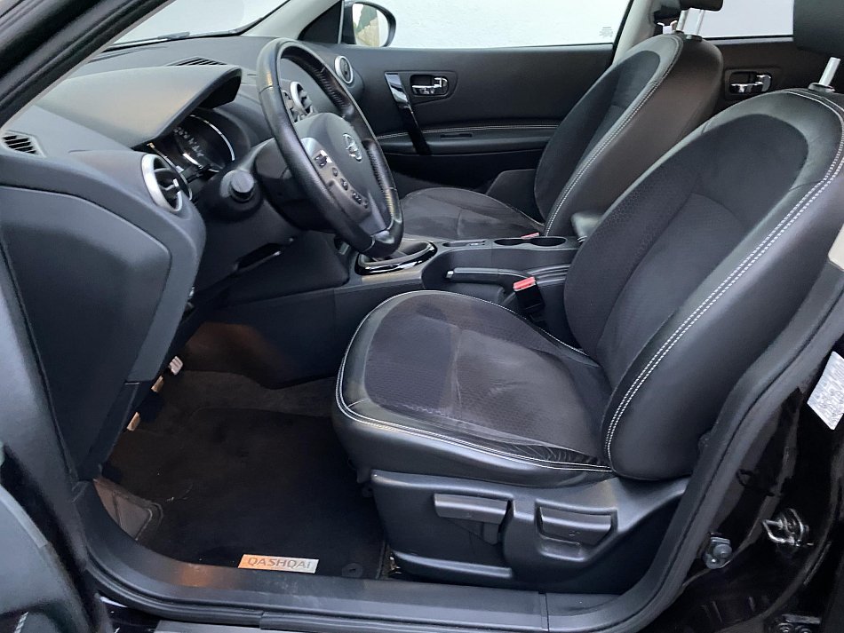 Nissan Qashqai 1.6i Tekna