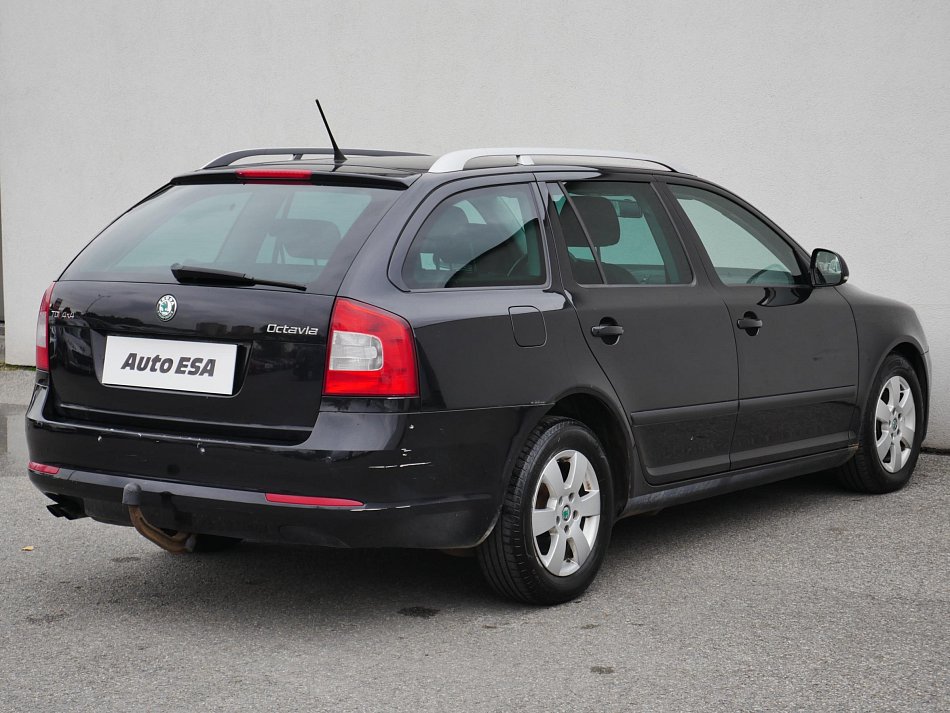Škoda Octavia II 2.0TDi Elegance 4x4