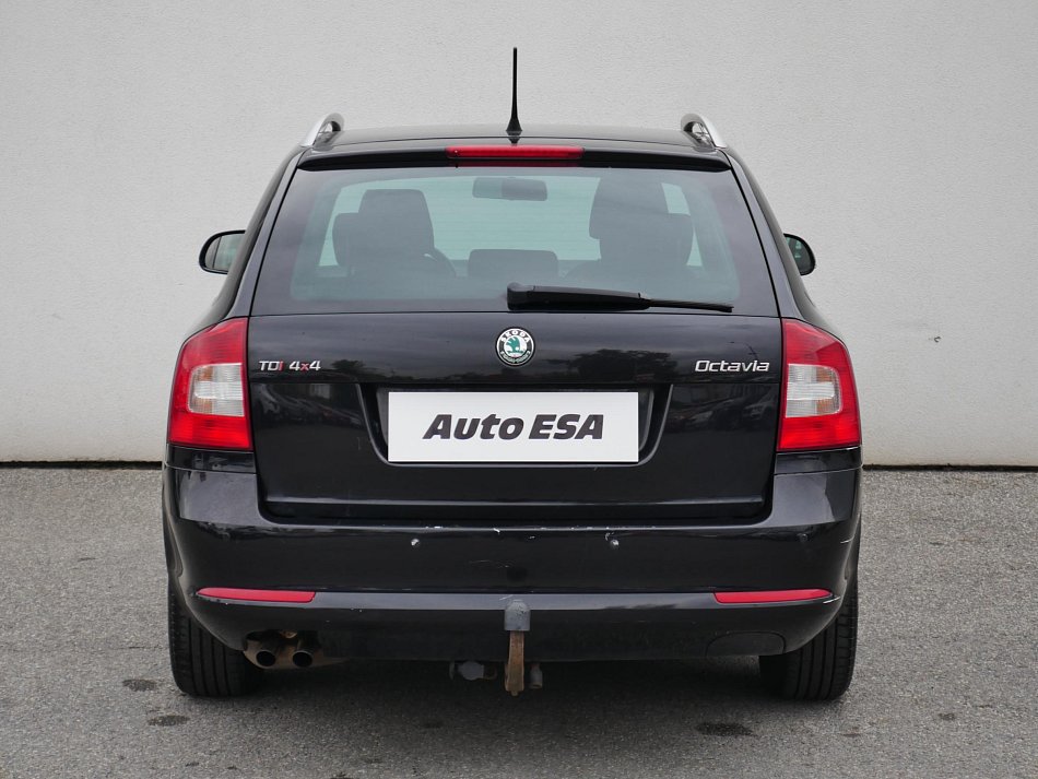 Škoda Octavia II 2.0TDi Elegance 4x4