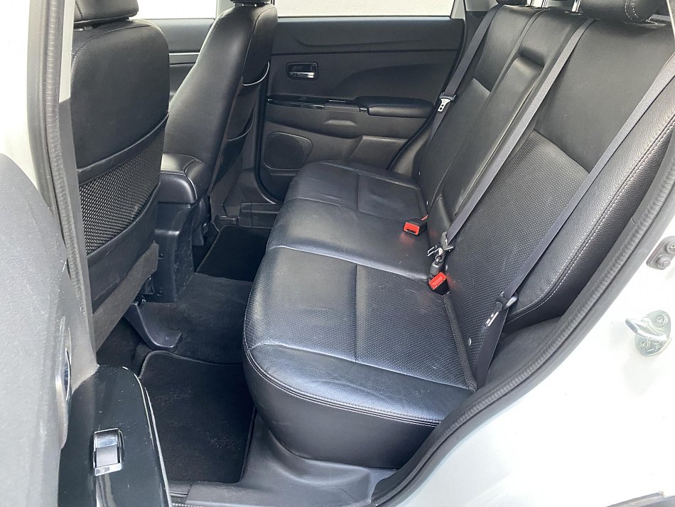 Peugeot 4008 1.6 HDi Style 4x4