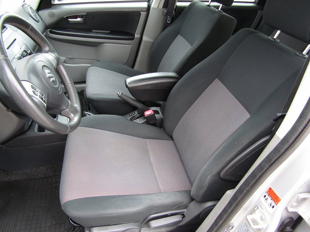 Suzuki SX4 1.6 i 