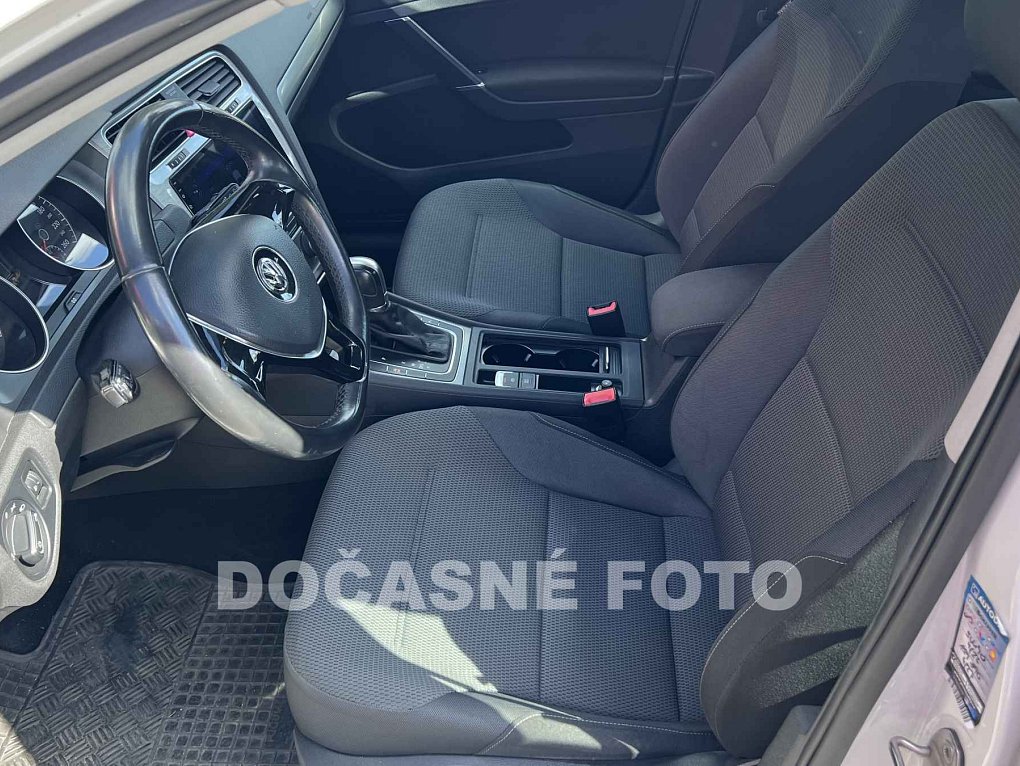 Volkswagen Golf 1.2 TSI 