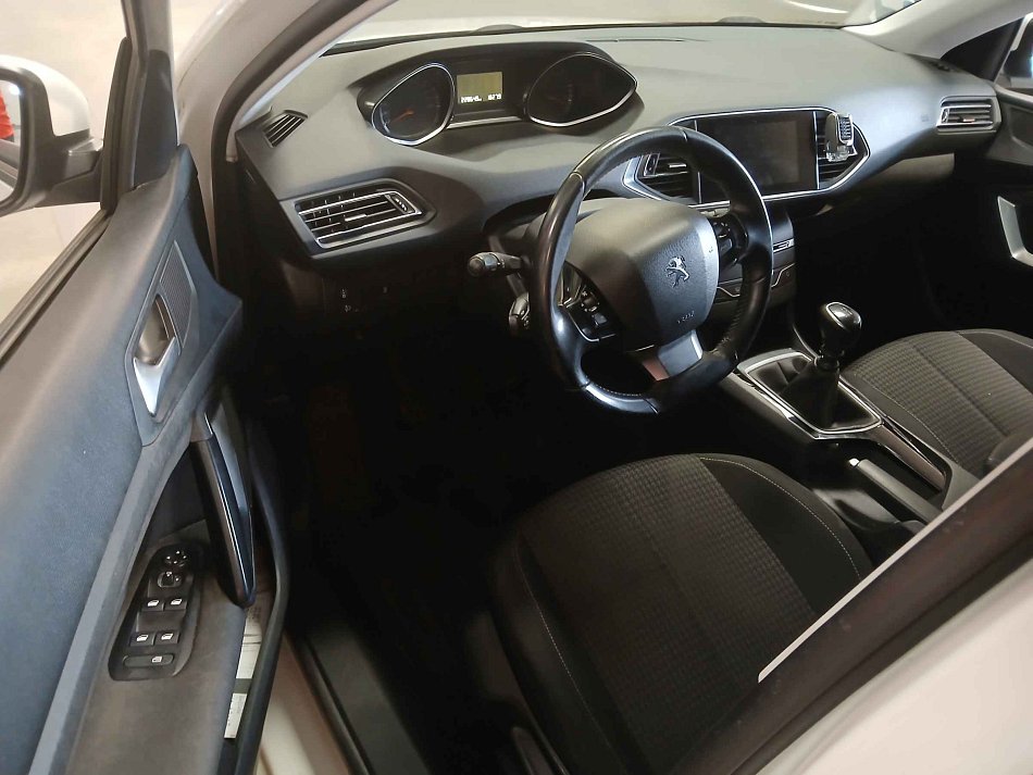 Peugeot 308 1.5 