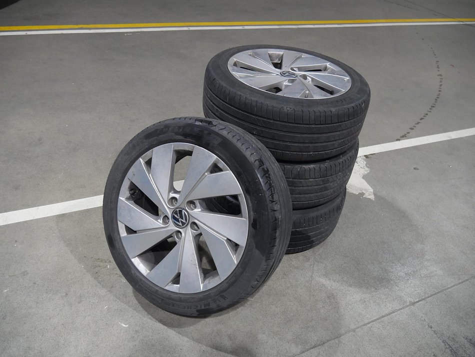 Volkswagen Golf 1.5 TSi 