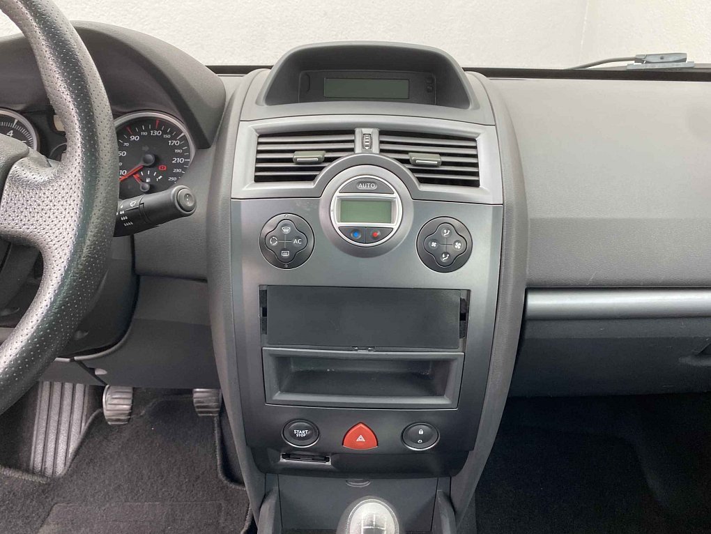 Renault Mégane 1.6i Dynamique CC