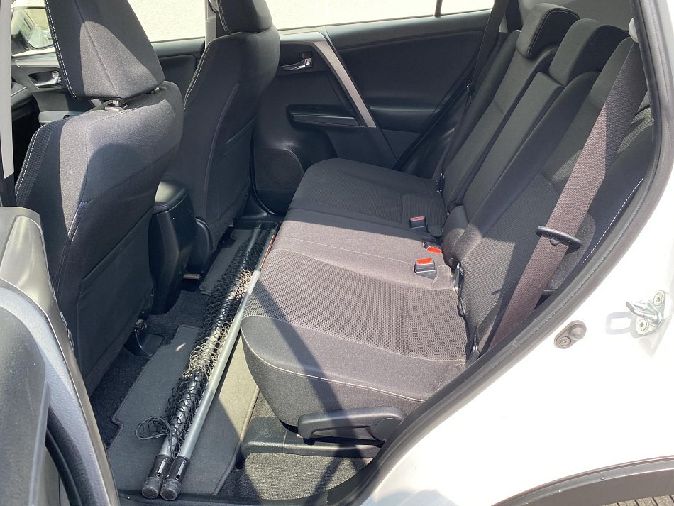 Toyota RAV4 2.0 D-4D 