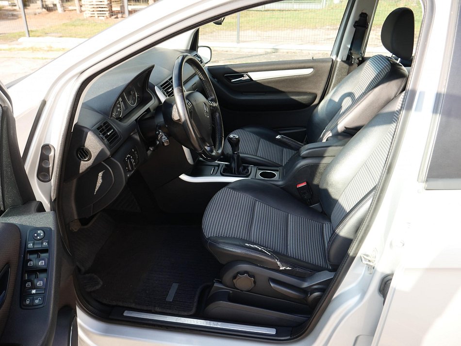 Mercedes-Benz Třída A 1.7i 