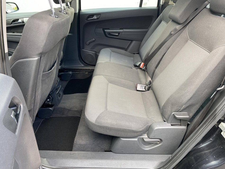 Opel Zafira 1.7 CDTi  7míst