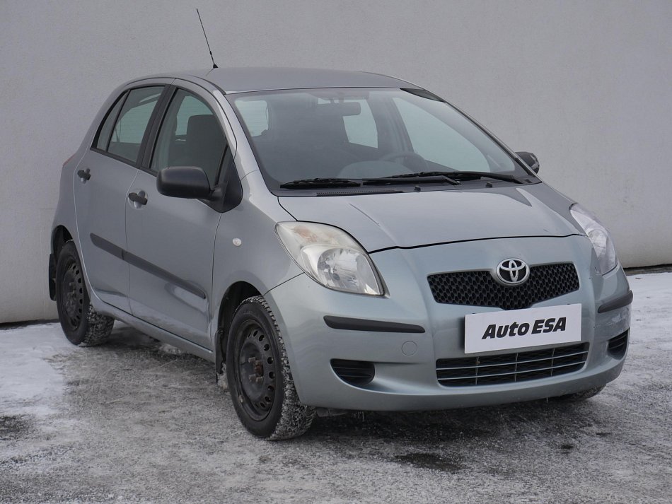 Toyota Yaris 1.3i 