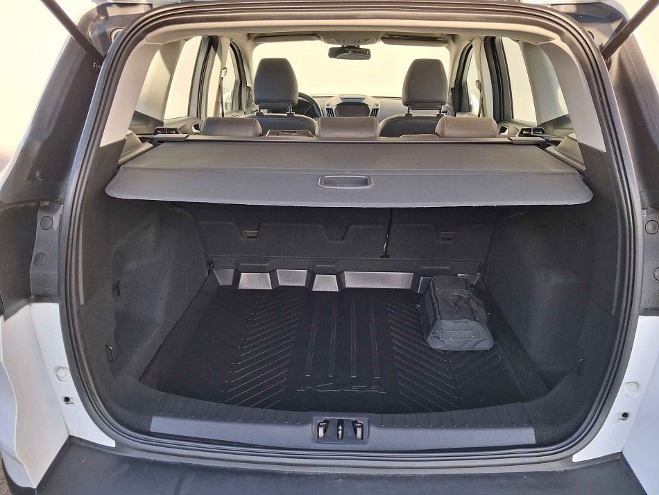 Ford Kuga 1.5 EB Titanium