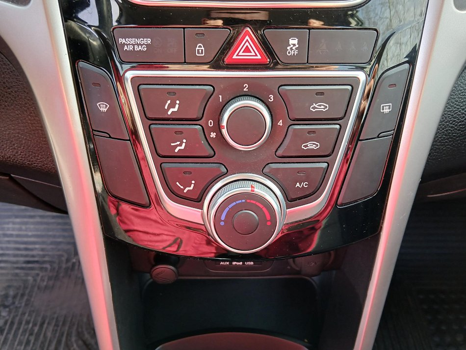 Hyundai I30 1.6i 