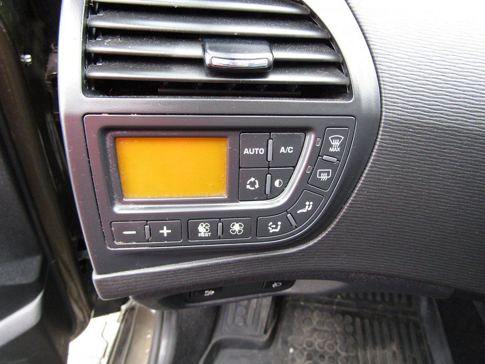 Citroën C4 Picasso 1.6 i  7míst