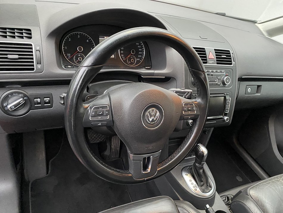 Volkswagen Touran 2.0 TDi Highline