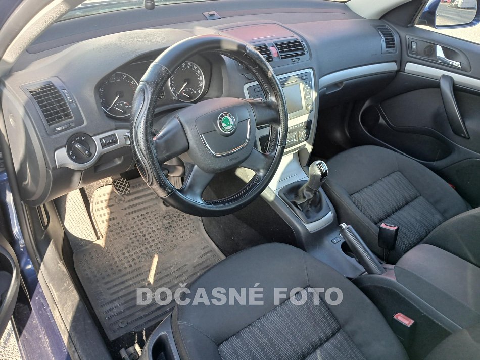 Škoda Octavia II 1.6MPi Elegance