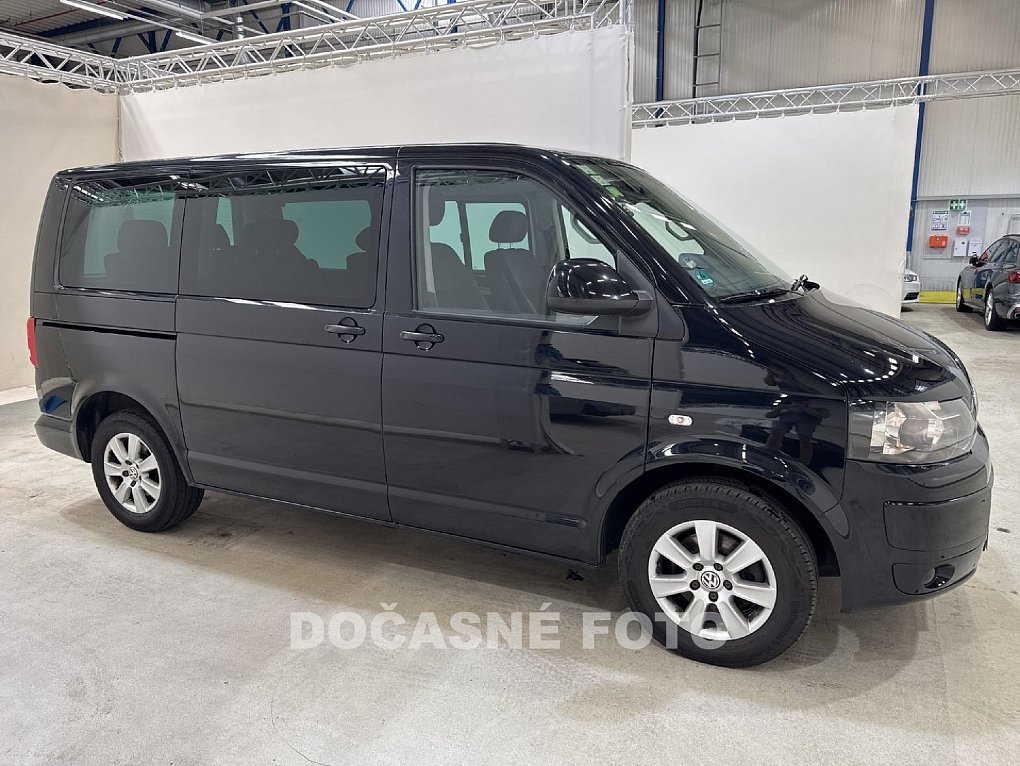 Volkswagen Multivan 2.0TDi 