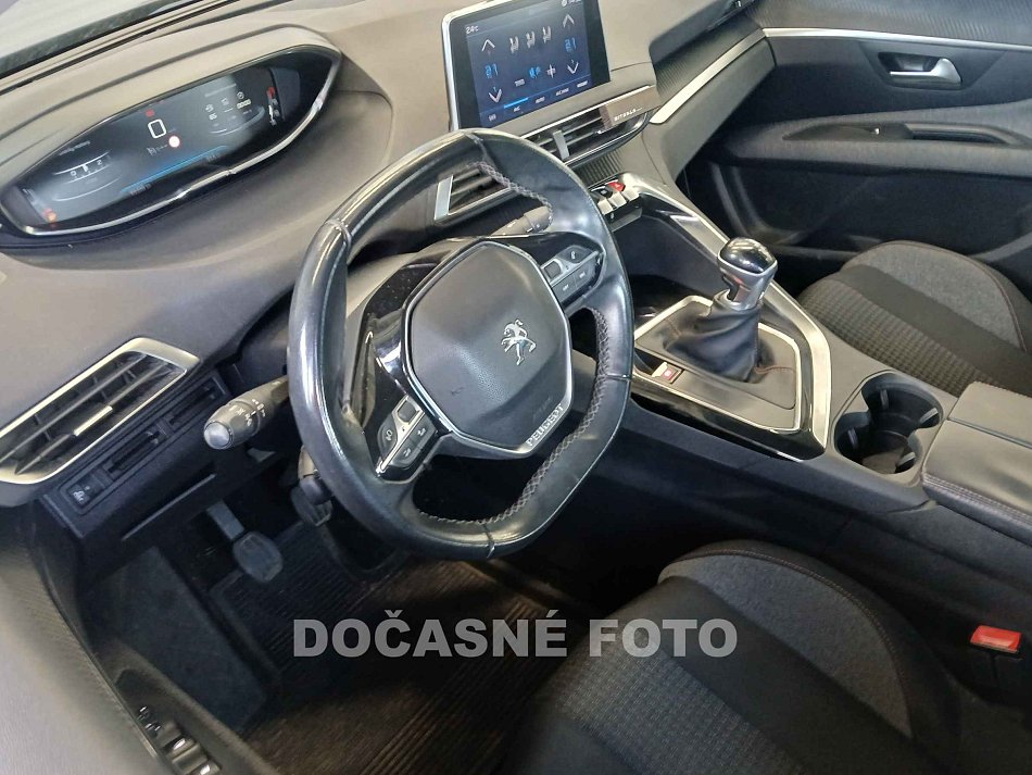 Peugeot 3008 1.2pt 