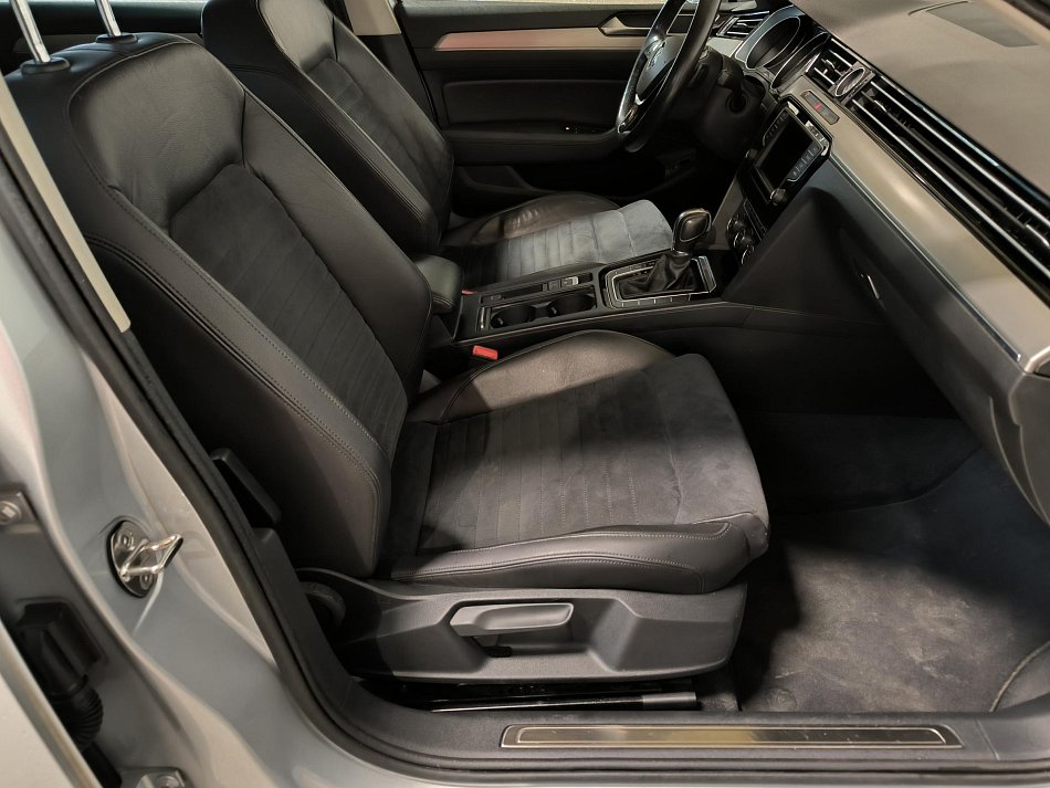 Volkswagen Passat 2.0 TDi Highline 4X4