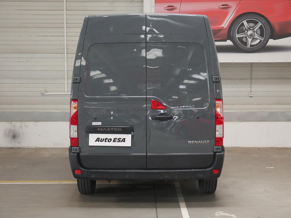 Renault Master 2.3dCi  L1H2 6míst