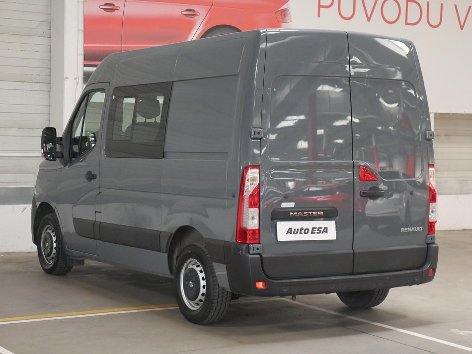 Renault Master 2.3dCi  L1H2 6míst
