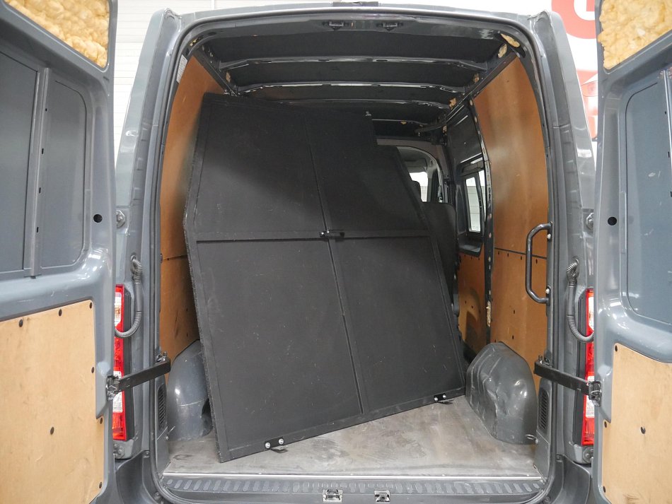 Renault Master 2.3dCi  L1H2 6míst