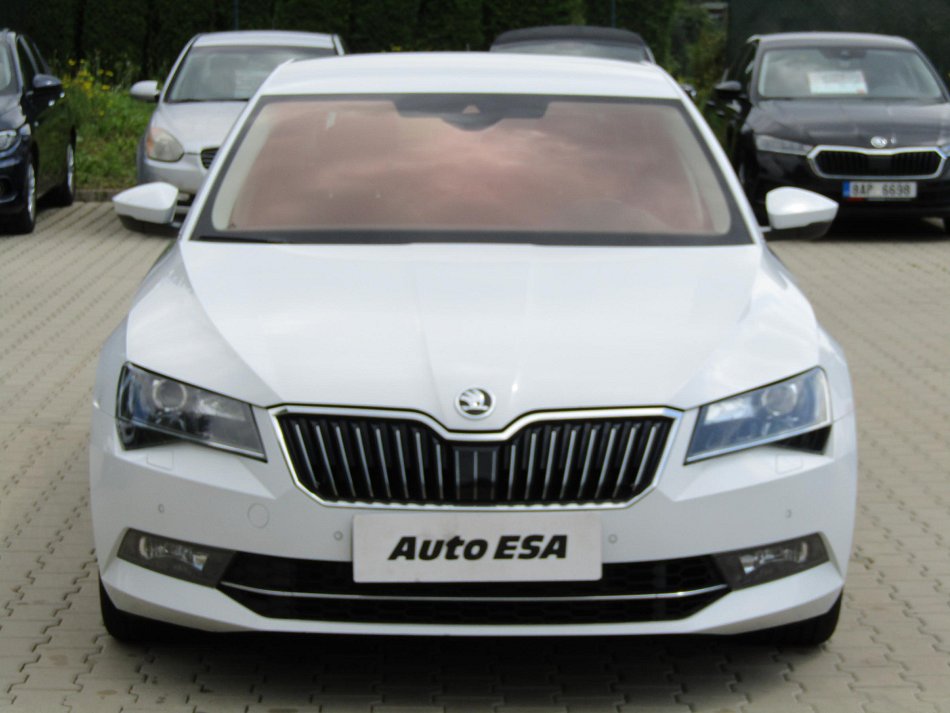 Škoda Superb III 2.0TSi  4x4