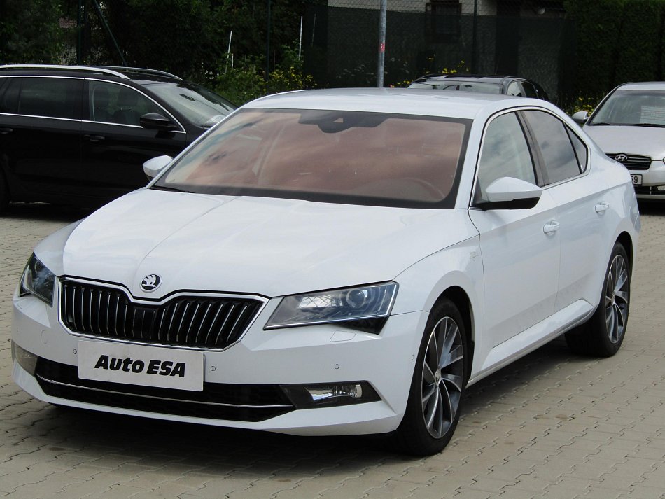 Škoda Superb III 2.0TSi  4x4