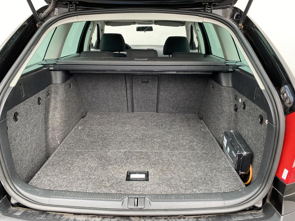 Škoda Octavia II 1.6 MPi Ambition