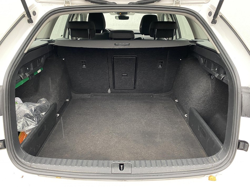 Škoda Octavia IV 1.5 TSi Style