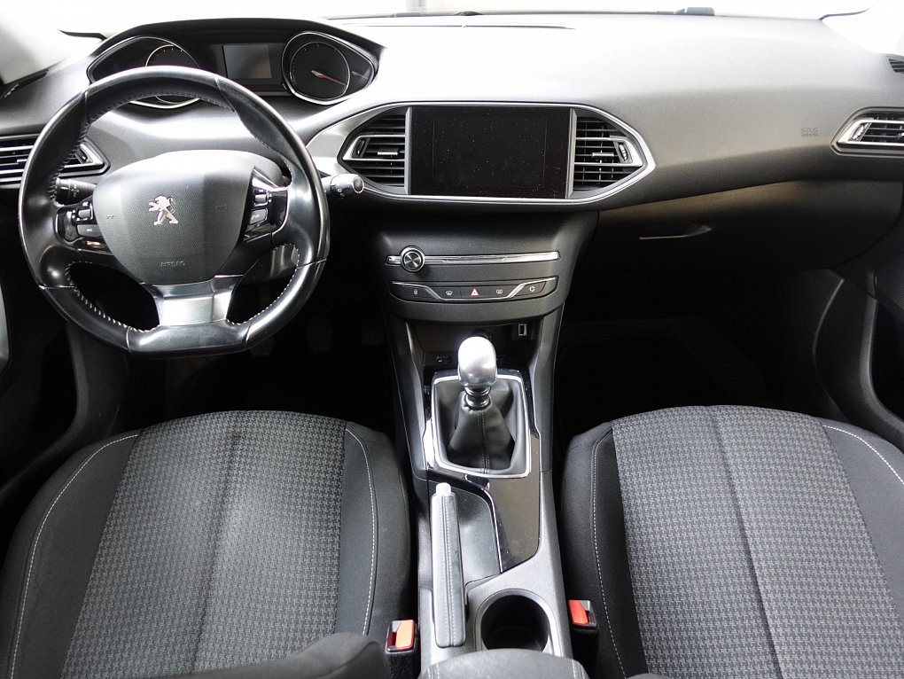 Peugeot 308 1.5 HDi 
