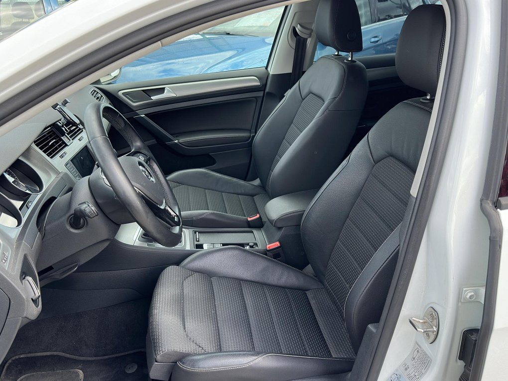 Volkswagen Golf 1.4 TSi 