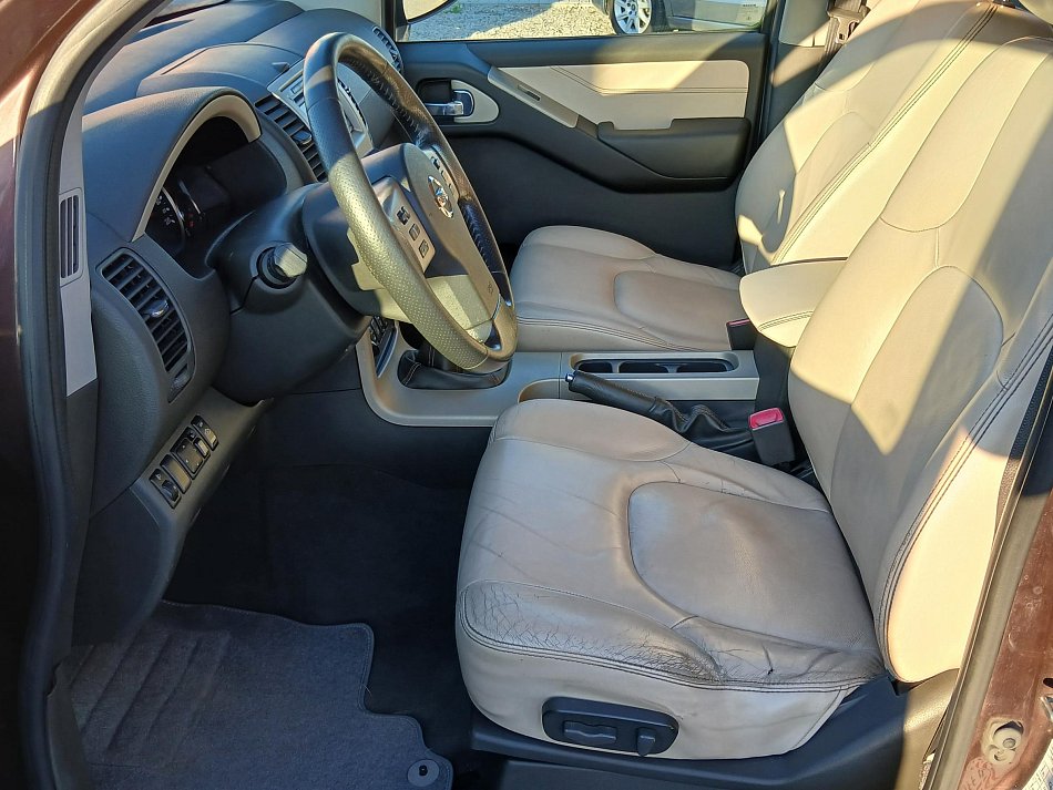 Nissan Pathfinder 2.5 dCi  4x4