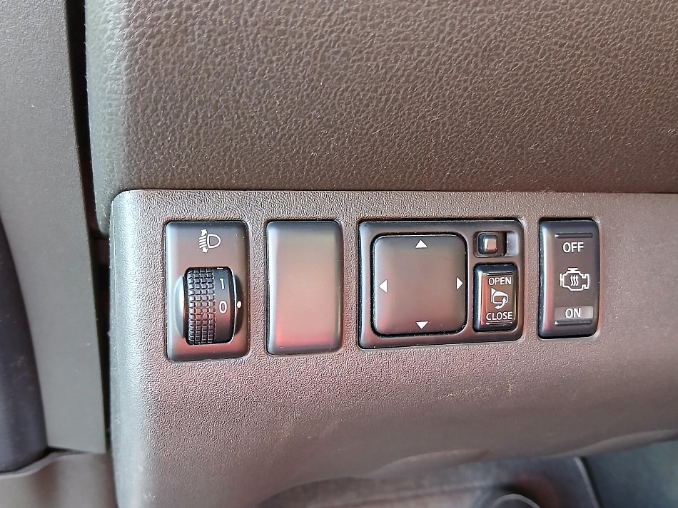 Nissan Pathfinder 2.5 dCi  4x4