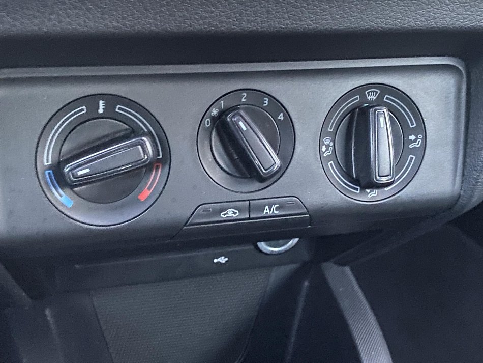 Škoda Fabia III 1.0 TSi Ambition