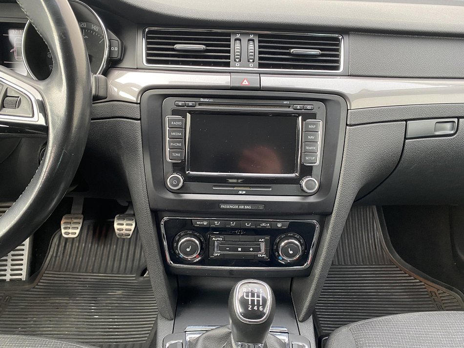 Škoda Superb II 2.0TDi Active