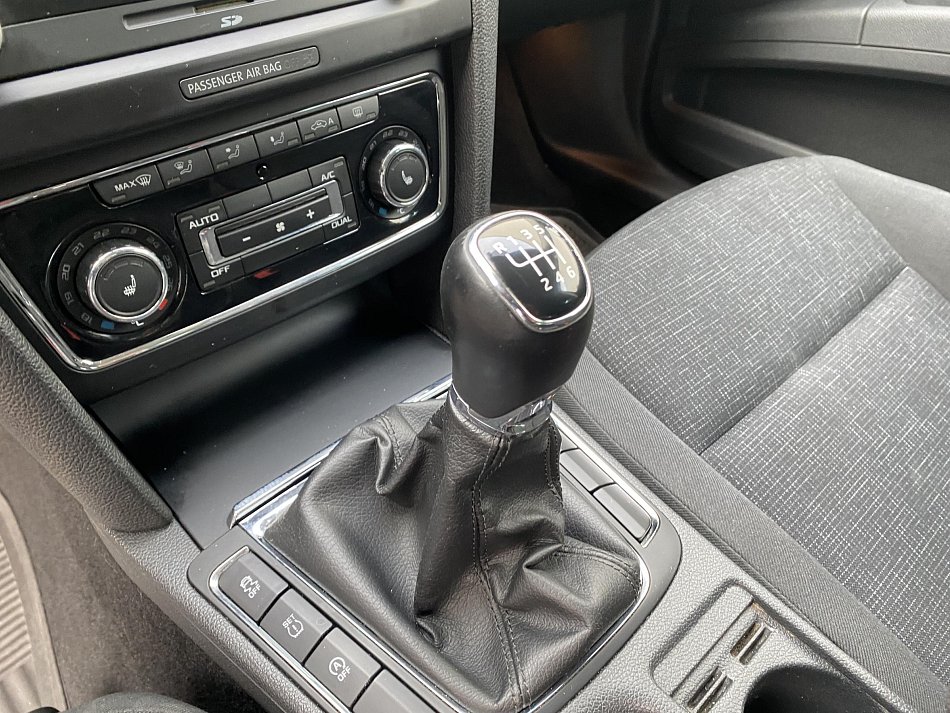 Škoda Superb II 2.0TDi Active