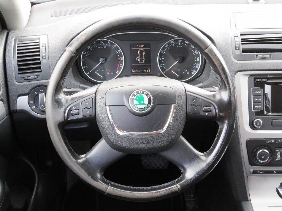 Škoda Octavia II 2.0TDi Elegance