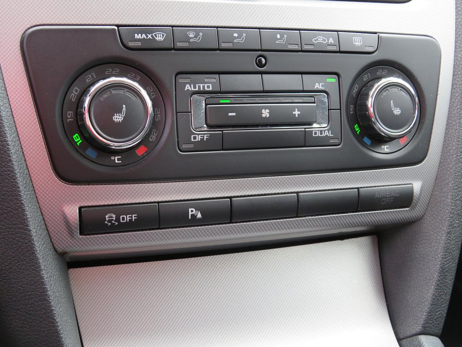 Škoda Octavia II 2.0TDi Elegance
