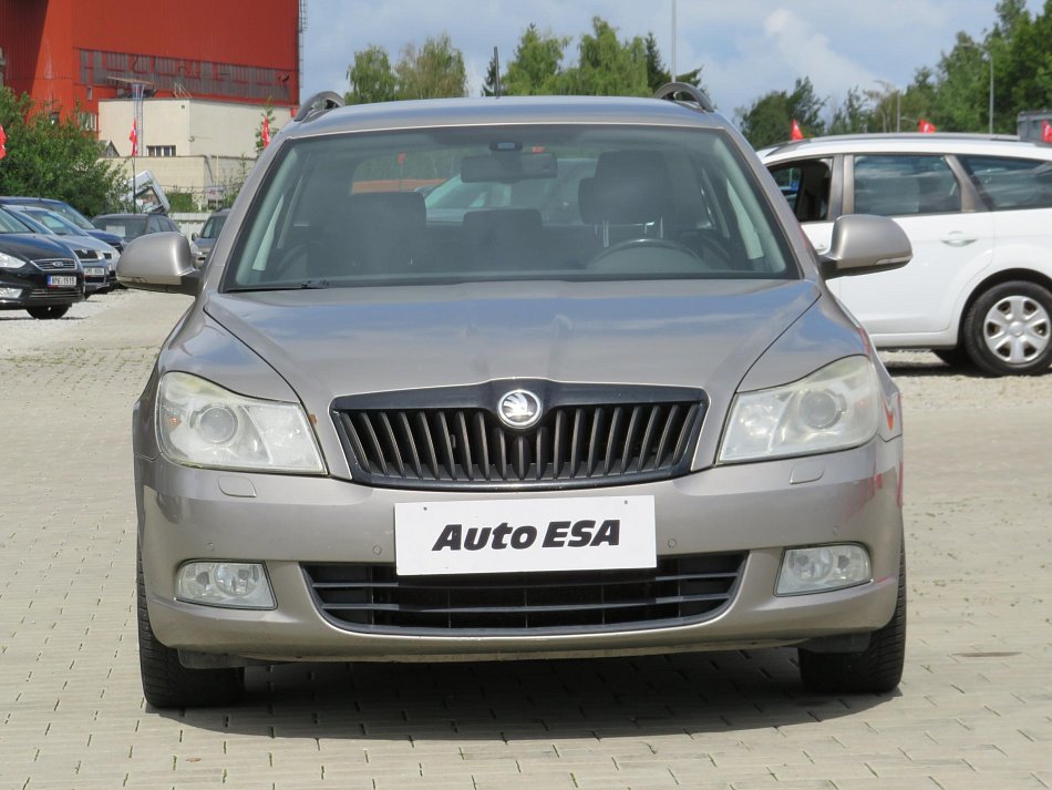 Škoda Octavia II 2.0TDi Elegance