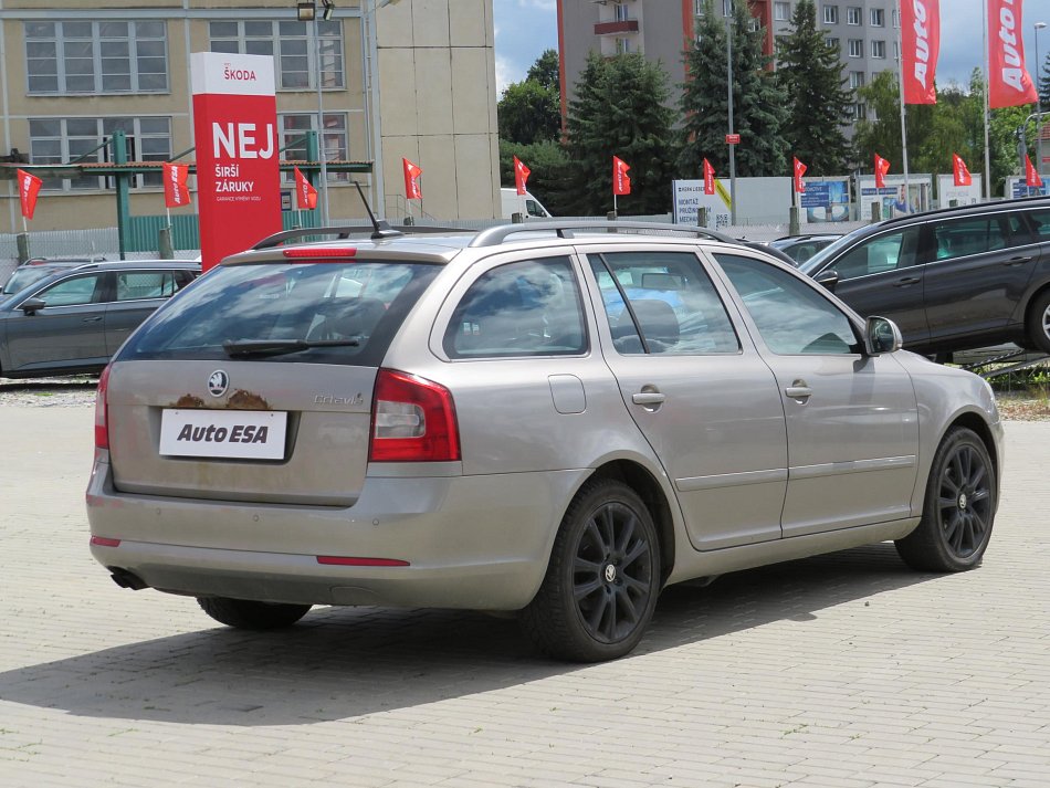 Škoda Octavia II 2.0TDi Elegance