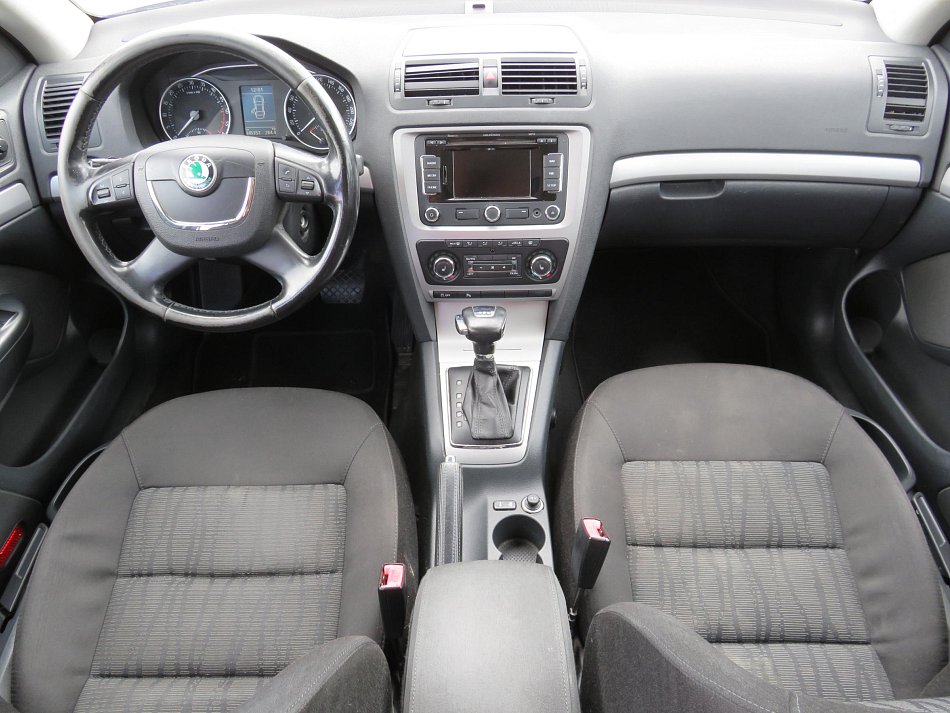 Škoda Octavia II 2.0TDi Elegance