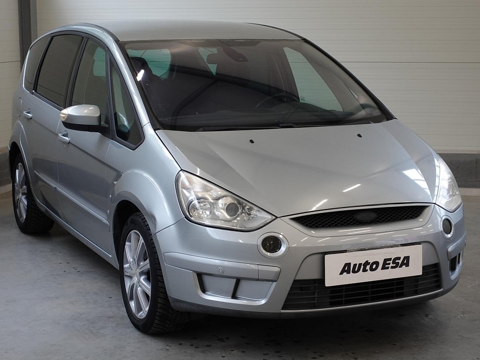 Ford S-MAX 2.0i 