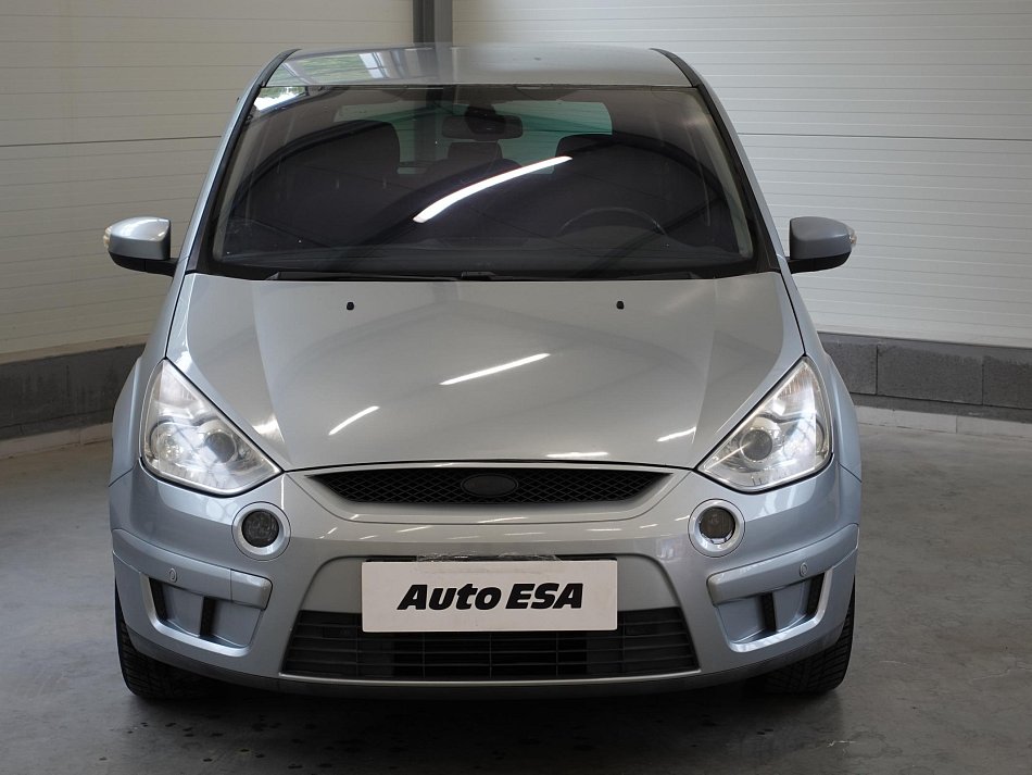Ford S-MAX 2.0i 