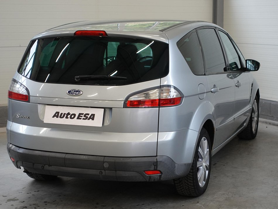 Ford S-MAX 2.0i 