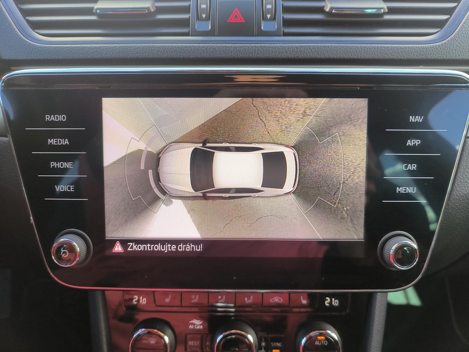 Škoda Superb III 2.0 TSI SportLine