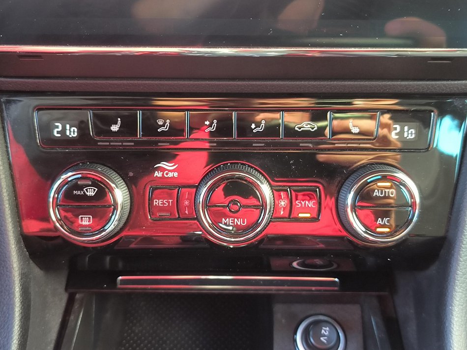 Škoda Superb III 2.0 TSI SportLine