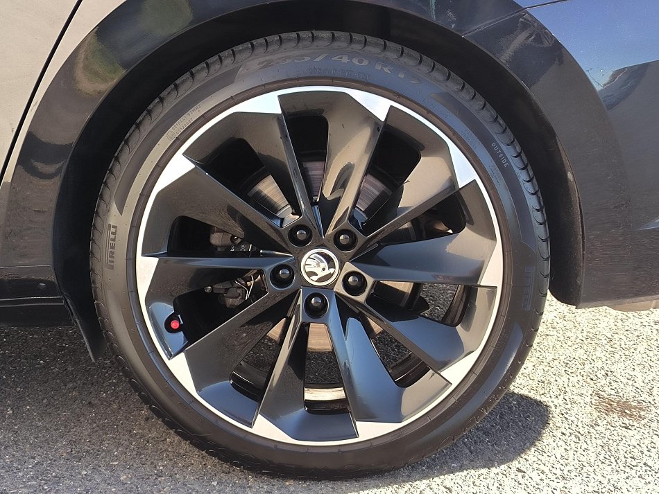 Škoda Superb III 2.0 TSI SportLine