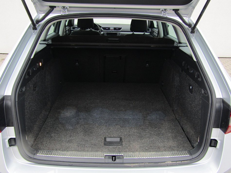 Škoda Superb III 1.8 TSi Style