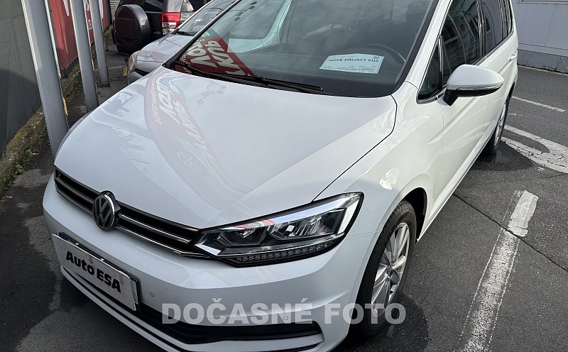 Volkswagen Touran 1.5 TSi 