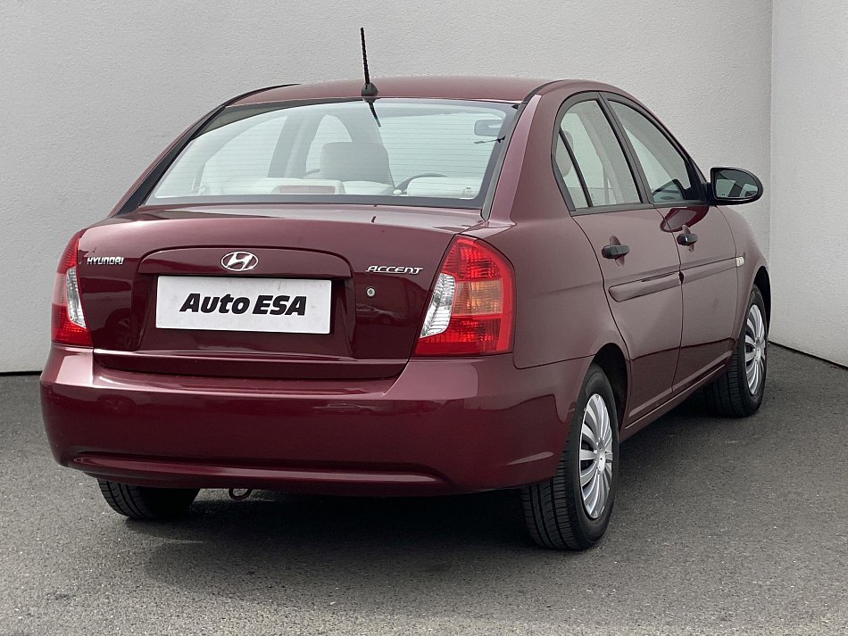 Hyundai Accent 1.4i 