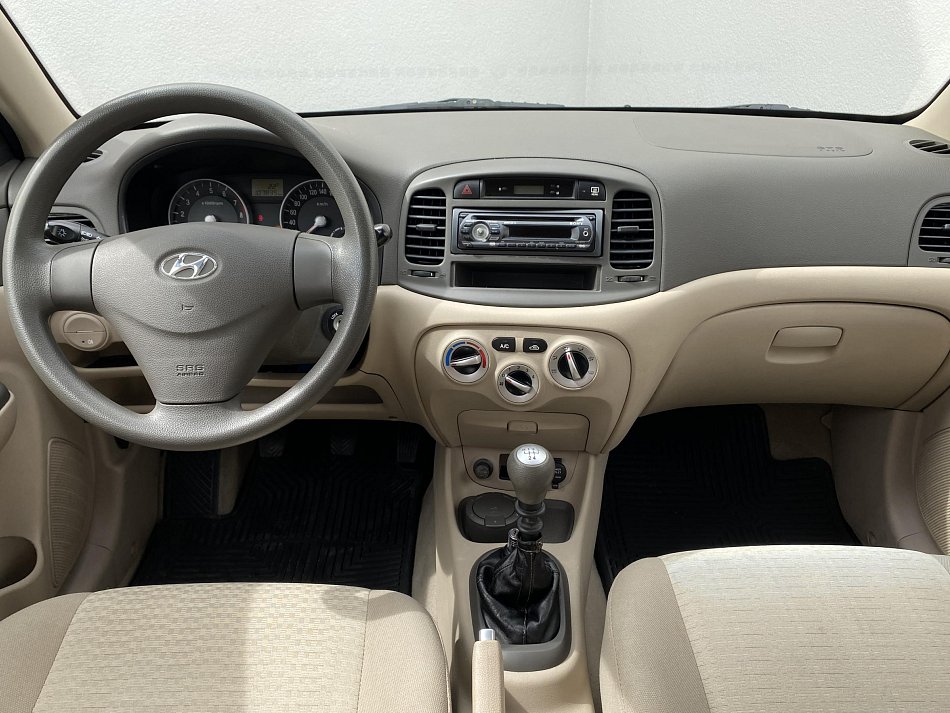 Hyundai Accent 1.4i 